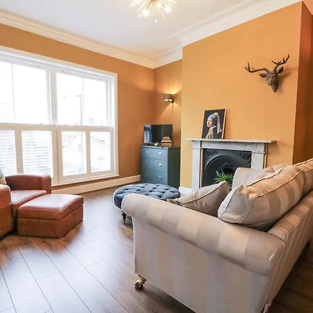 One Mulgrave Place * Whitby