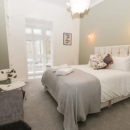 One Mulgrave Place *